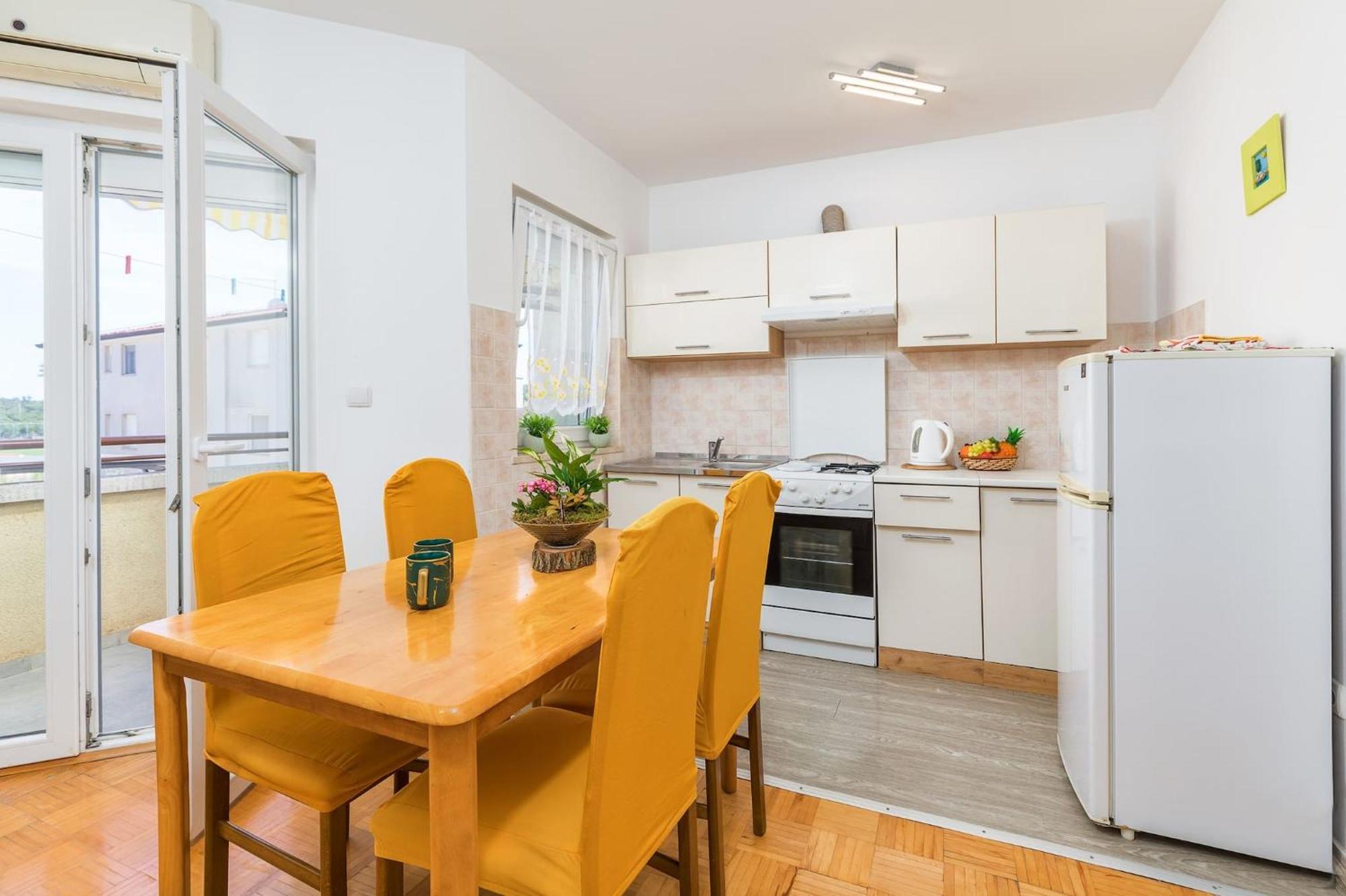 Apartment Stellina Stinjan Exterior photo