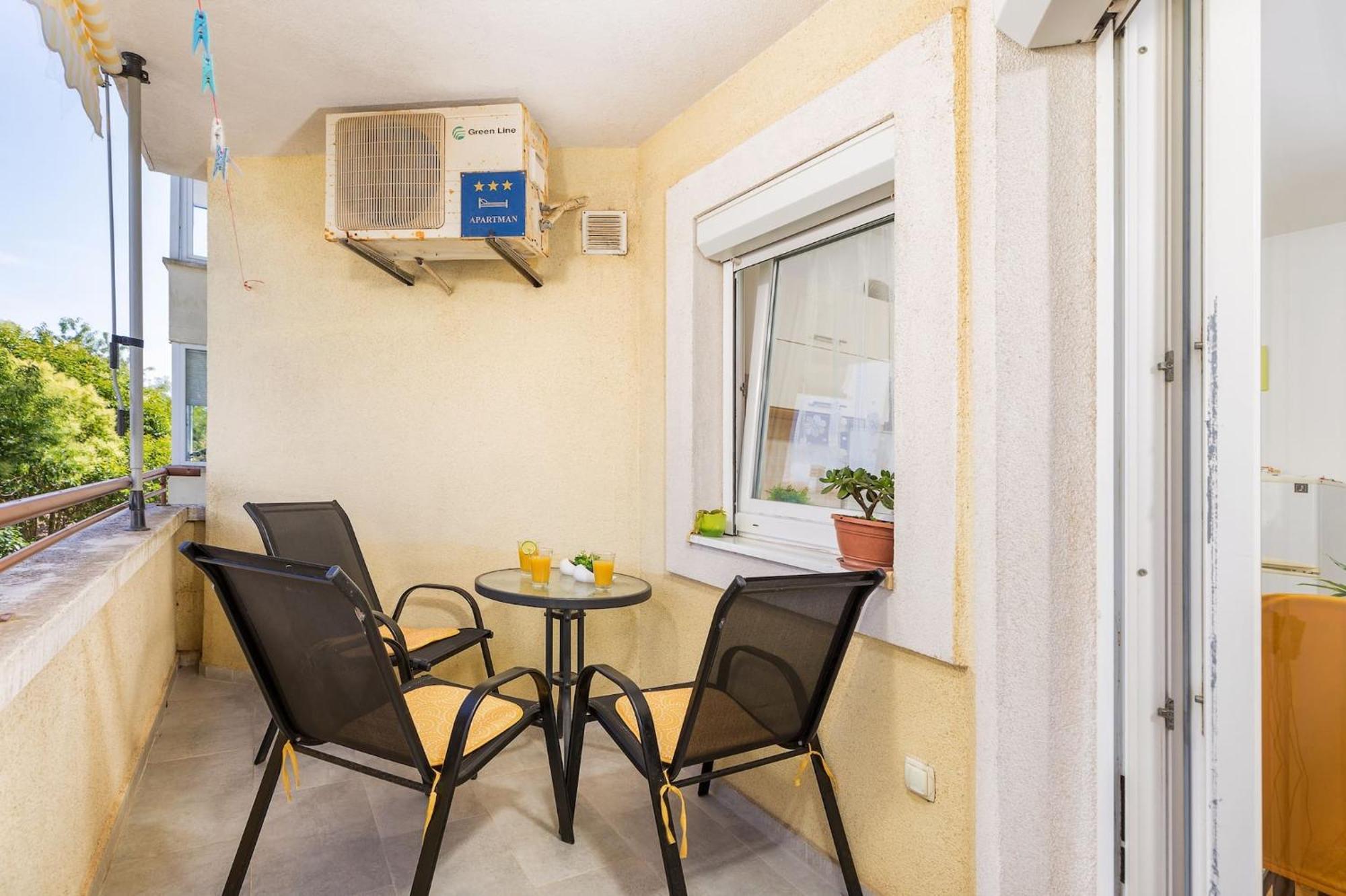 Apartment Stellina Stinjan Exterior photo