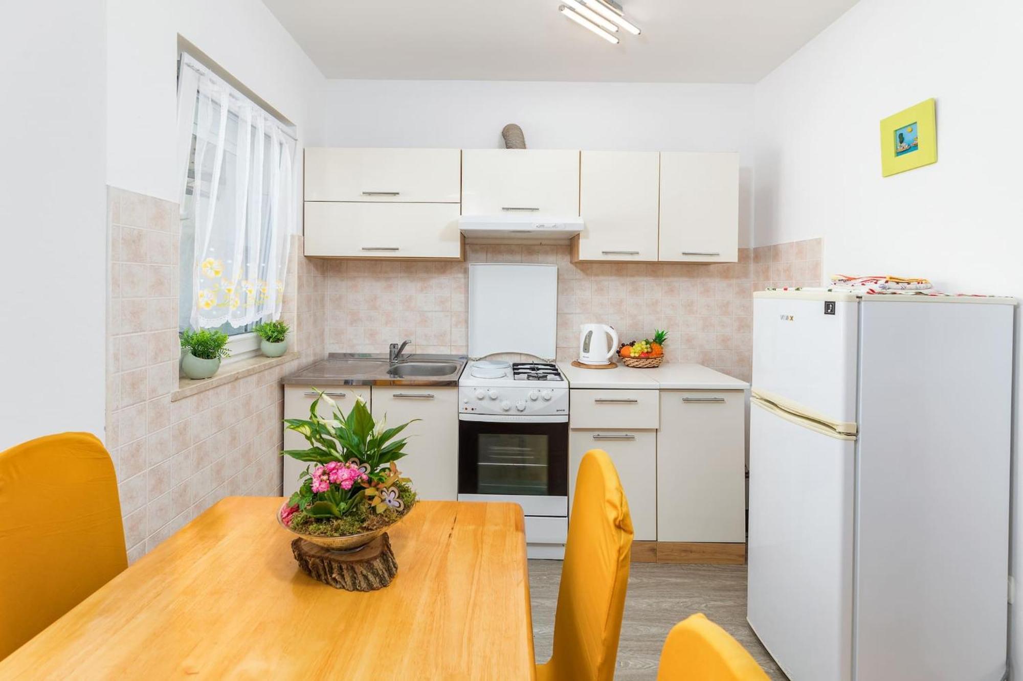 Apartment Stellina Stinjan Exterior photo
